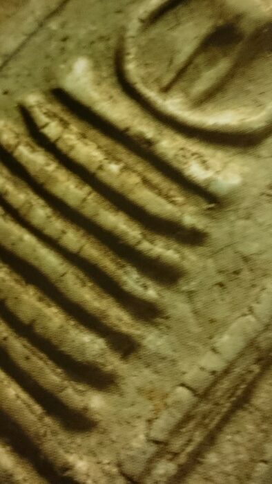 Macro Close Up of the Pra Somdej Wat Gaes Chaiyo Pim Jet Chan Niyom 7 Tiered Dais Model amulet 1